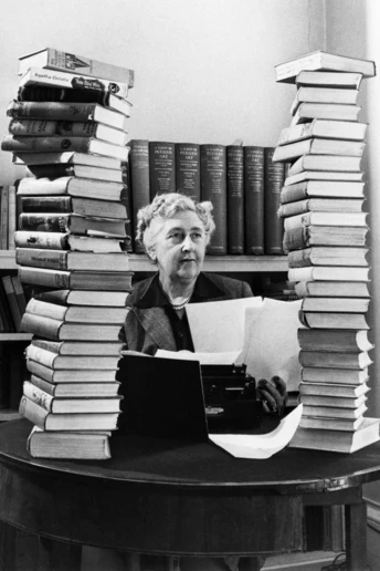 7 нових книг, які варто прочитати в травні
