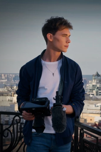 The Irish journalist Caolan Robertson: "The first thing I remember about Kyiv is flowers"