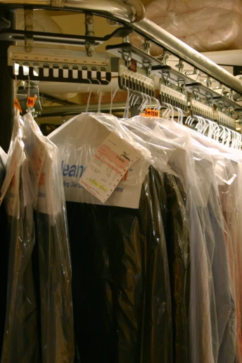 Clean fashion: чому одяг може шкодити шкірі та здоров’ю