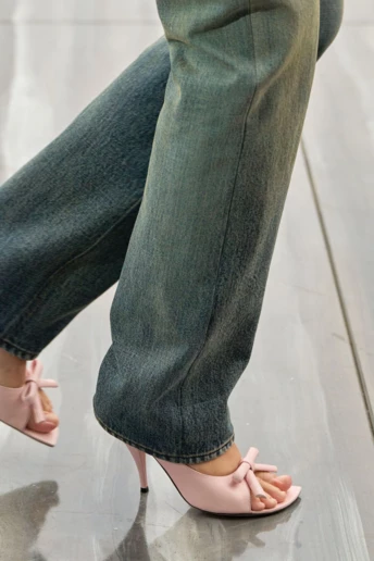Якщо купувати лише одну пару взуття цього літа, то саме цю