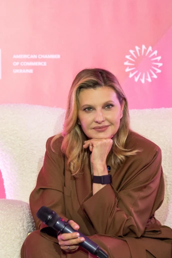 «Сила людей»: Олена Зеленська виступила на заході Американської торговельної палати в Україні