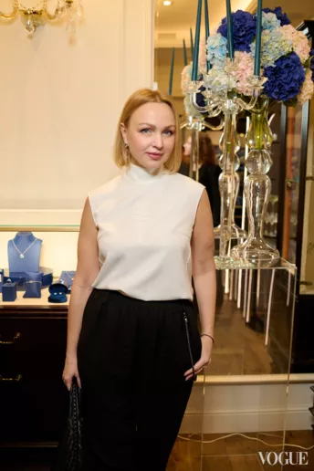 Елена Ева