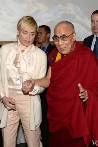 Голливудские знаменитости на встрече с Далай-ламой XIV