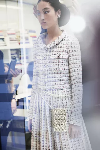 Как создавалась коллекция Chanel Couture весна-лето 2016