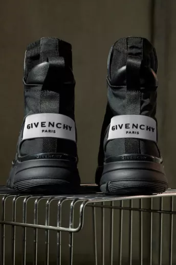 Перші кросівки Клер Вейт Келлер для Givenchy