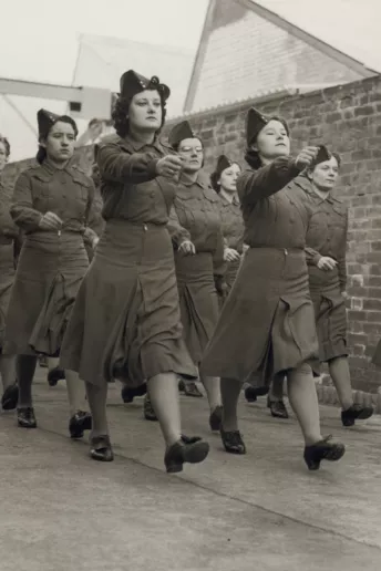 Мода в часи Другої світової війни