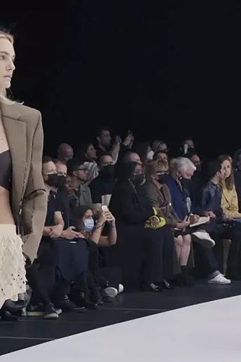 Замах на кутюр: колекція Givenchy весна-літо 2022