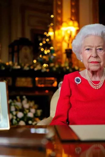 Королева Єлизавета II присвятила різдвяне звернення принцу Філіпу