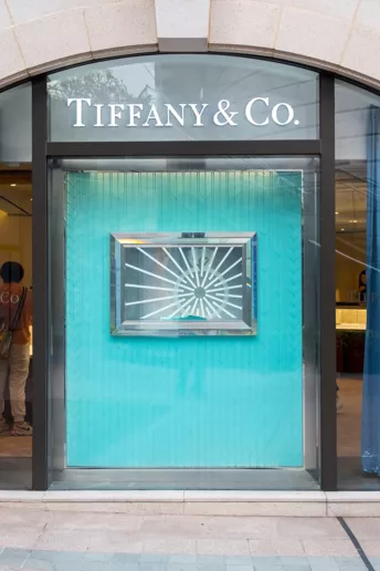 Французький конгломерат LVMH придбав ювелірний бренд Tiffany & Co.
