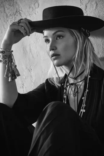 Дженнифер Лоуренс в рекламной кампании Christian Dior Resort 2018