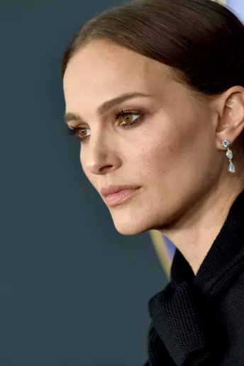 Як повторити макіяж Наталі Портман з прем'єри «Месників»