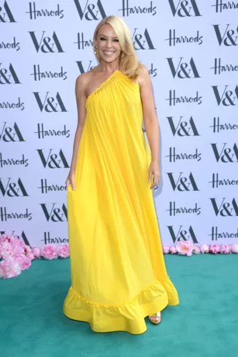 Кайли Миноуг на вечеринке музея Виктории и Альберта