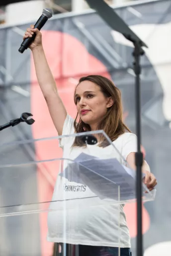 Мадонна, Шарлиз Терон и другие знаменитости на Женском марше в США