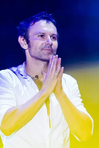 Гурт Coldplay разом зі Святославом Вакарчуком заспівали «Обійми» на концерті в Брюсселі