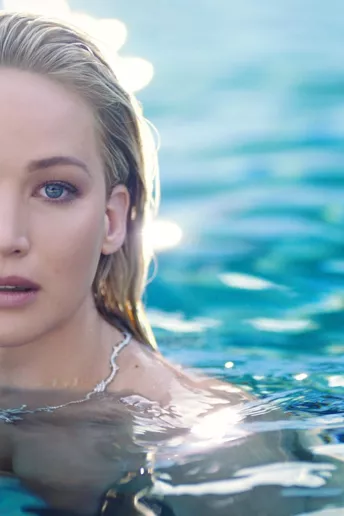 Выход в свет: запуск нового парфюма Dior Joy