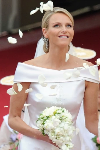 Все детали свадебного образа княгини Монако Шарлен