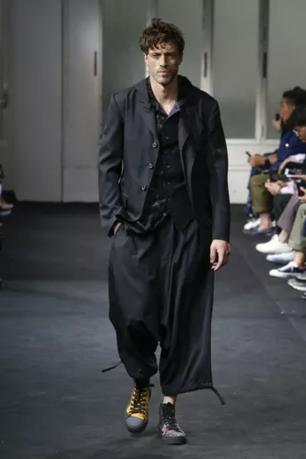 Yohji Yamamoto Menswear весна-лето 2019