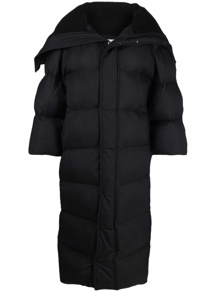 <b>Balenciaga</b>