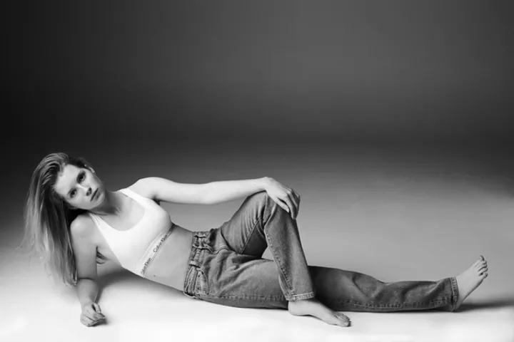 Лотти Мосс в рекламе Calvin Klein