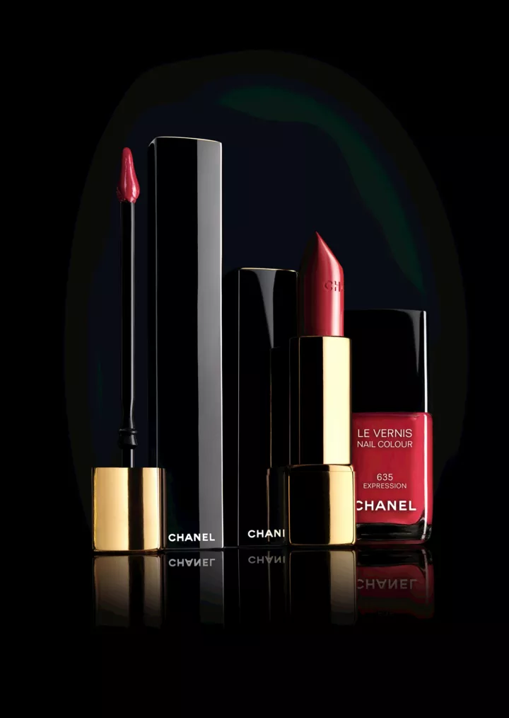Коллекция блесков для губ Chanel Rouge Allure Gloss