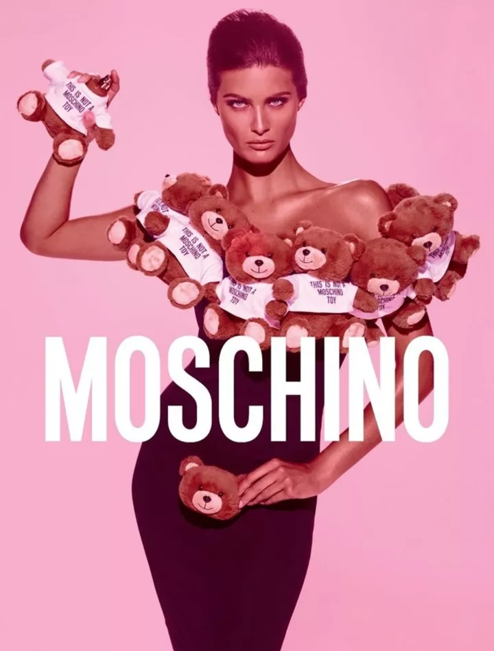 Изабель Фонтана в рекламе аромата Moschino TOY