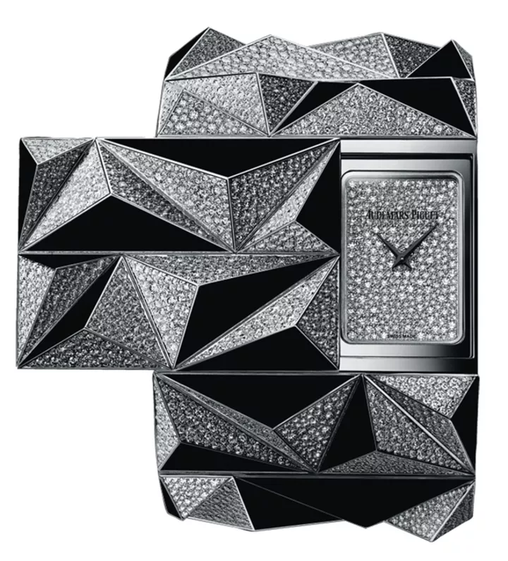Часы Diamond Punk, корпус и циферблат из белого золота, 56 элементов из оникса, 5326 бриллиантов (21,66 карата) на браслете и 300 бриллиантов (0,92 карата) на циферблате, Audemars Piguet, уникальное изделие

