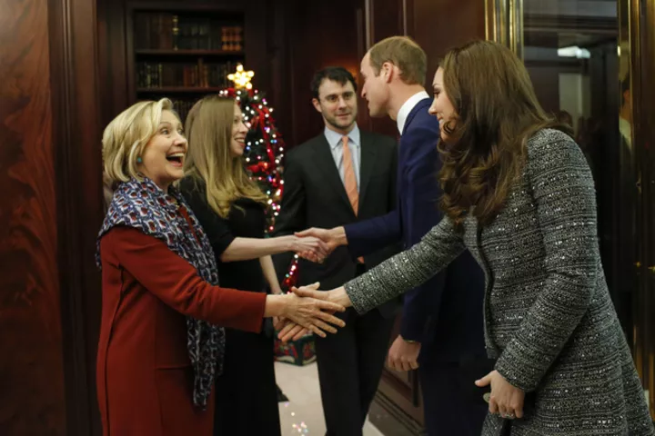 Хиллари Клинтон и Челси Клинтон приветствуют герцогов Кембриджских