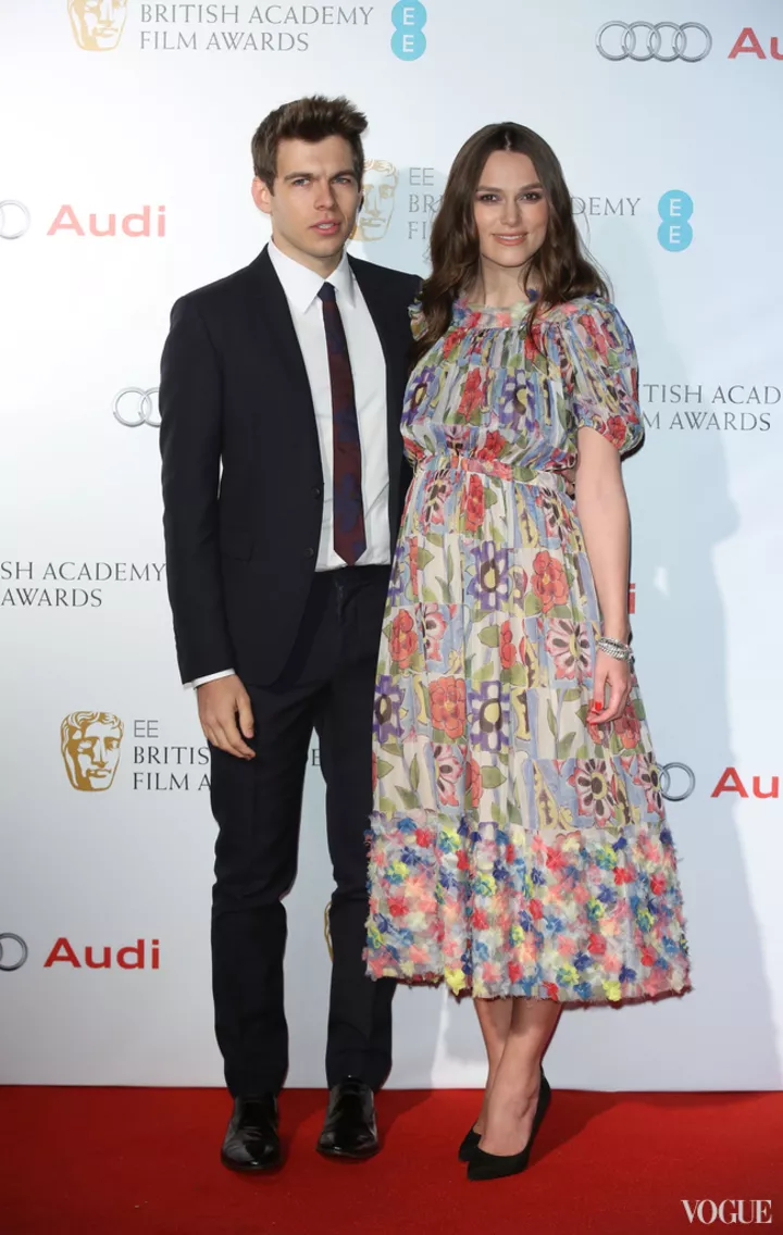 Джеймсон Райтон и Кира Найтли на вечеринке BAFTA 2015, февраль