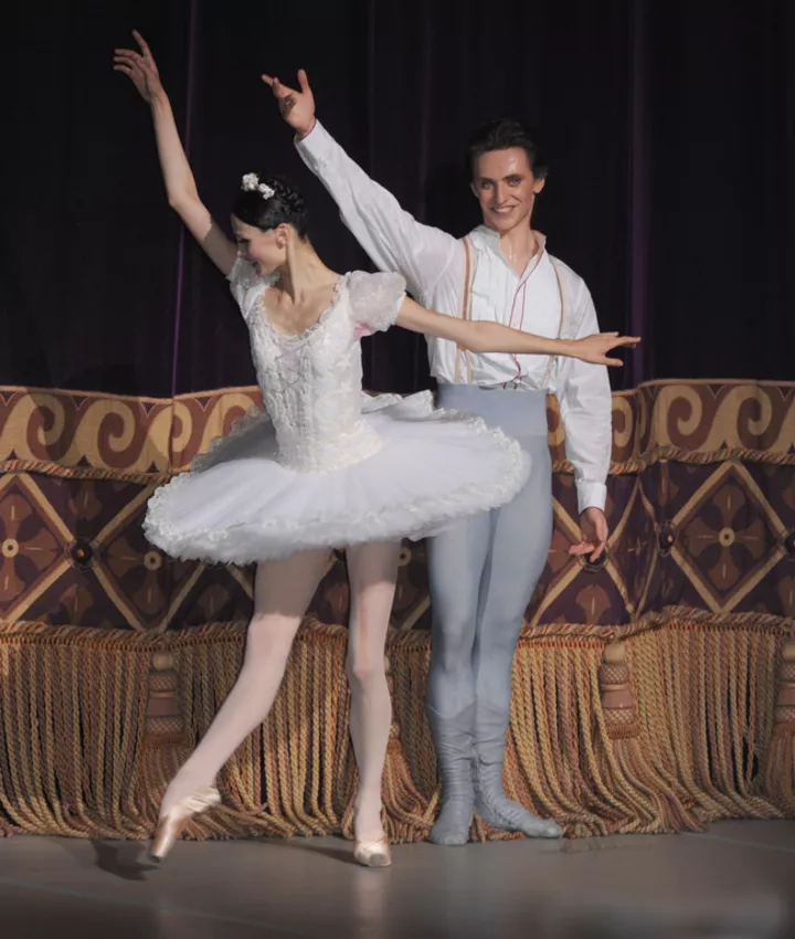 Кристина Шапран и Сергей Полунин на сцене лондонского театра "Коллизеум" (июль, 2013)