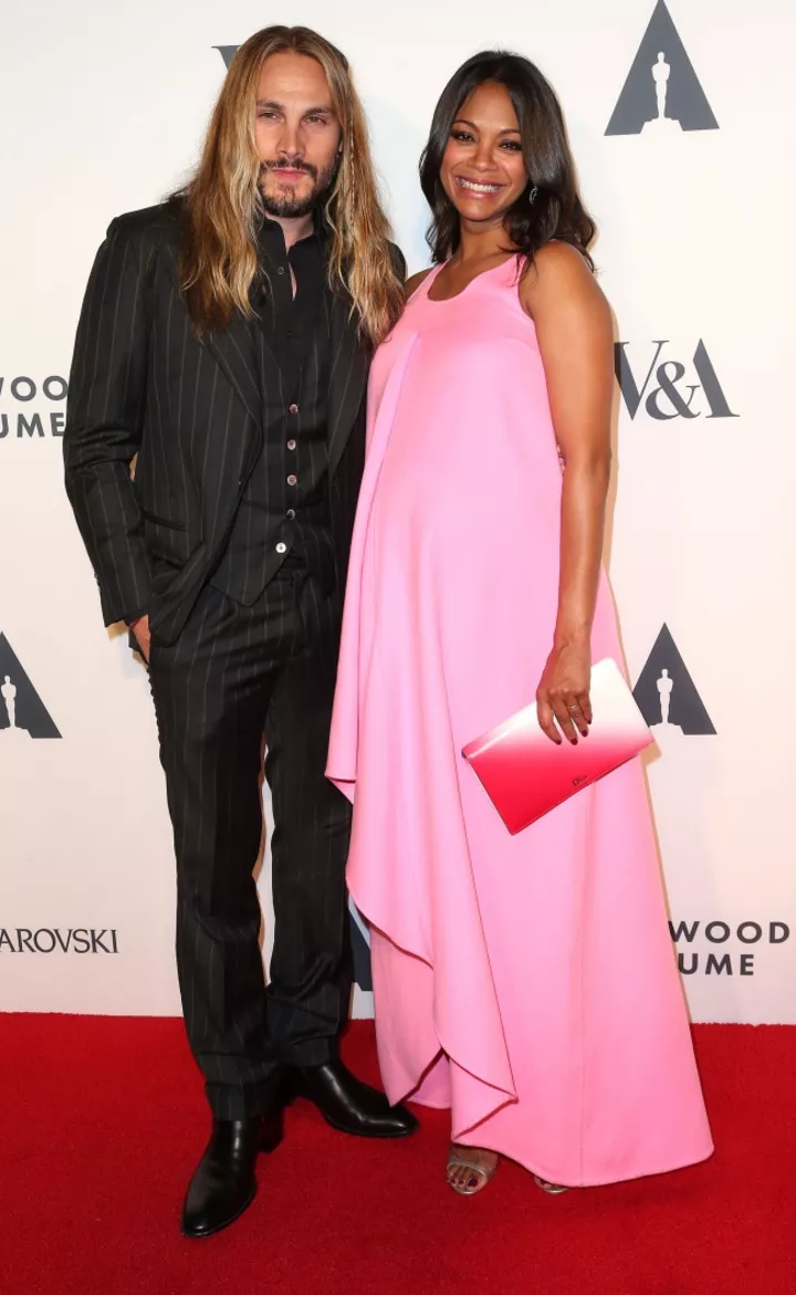 Зои Салдана с мужем на открытии выставки Hollywood Costume (октябрь, 2014)
