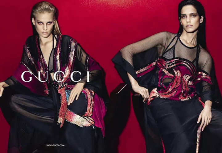 Gucci, весна-лето – 2014. С моделью Амандой Уэлш. Фотографы: Мерт Алас и Маркус Пигготт