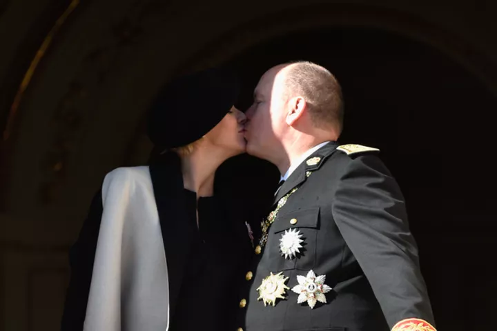 Княгиня Шарлен и князь Альберт на праздновании Национального дня Монако (ноябрь 2014)