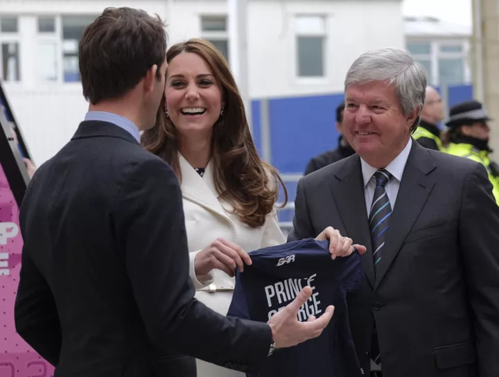 Кейт Миддлтон получила в подарок от Бена Эйсли мини-версию экипировки яхтсмена для принца Георга
