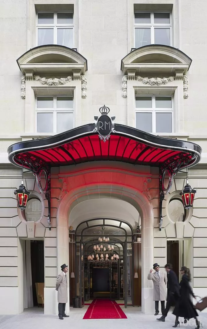 Парижский отель-дворец Le Royal Monceau Raffles находится на авеню Ош