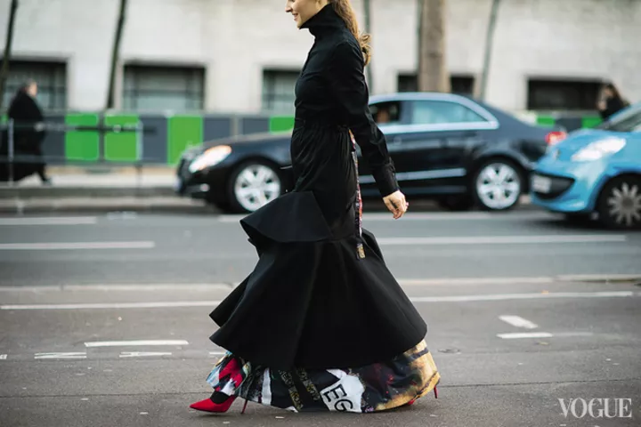 Дарья Шаповалова в платье Anton Belinskiy на Неделе моды в Париже, 2015
