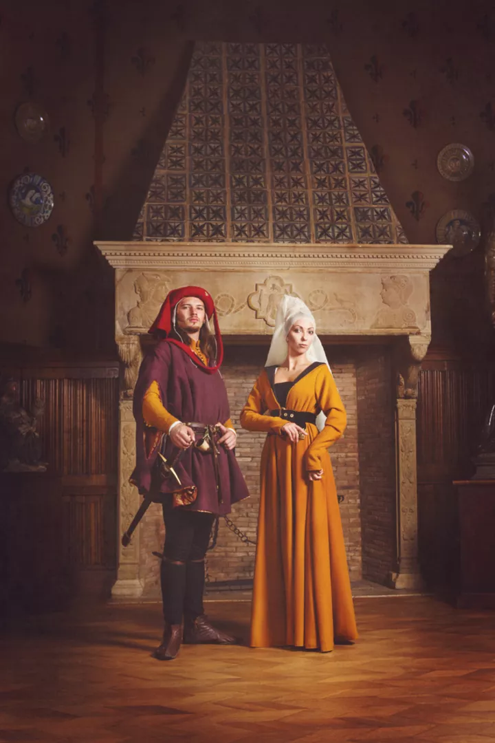Бургундские костюмы XIV века; реконструкции дизайн-студии "10 королевство"