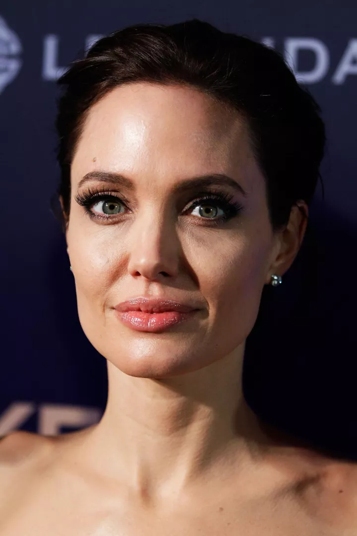 Анджелина Джоли
