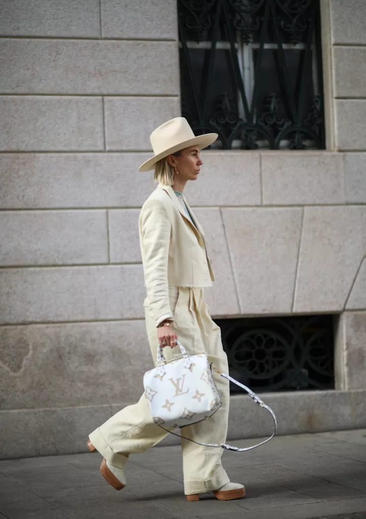 Нажмите и перетащите