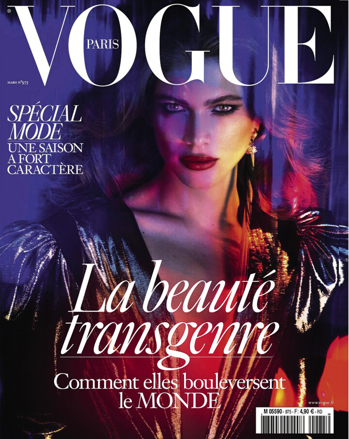 арық қыздың есегі әдемі Әйелі достарының порносын сорады