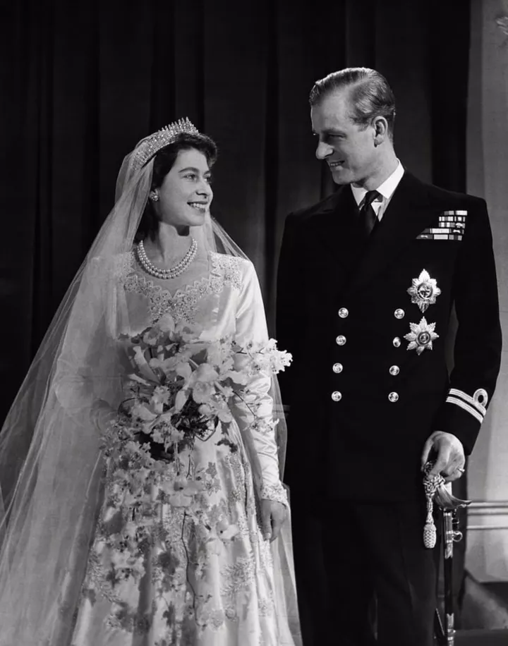 Свадебная тиара королевы Елизаветы II, 1947