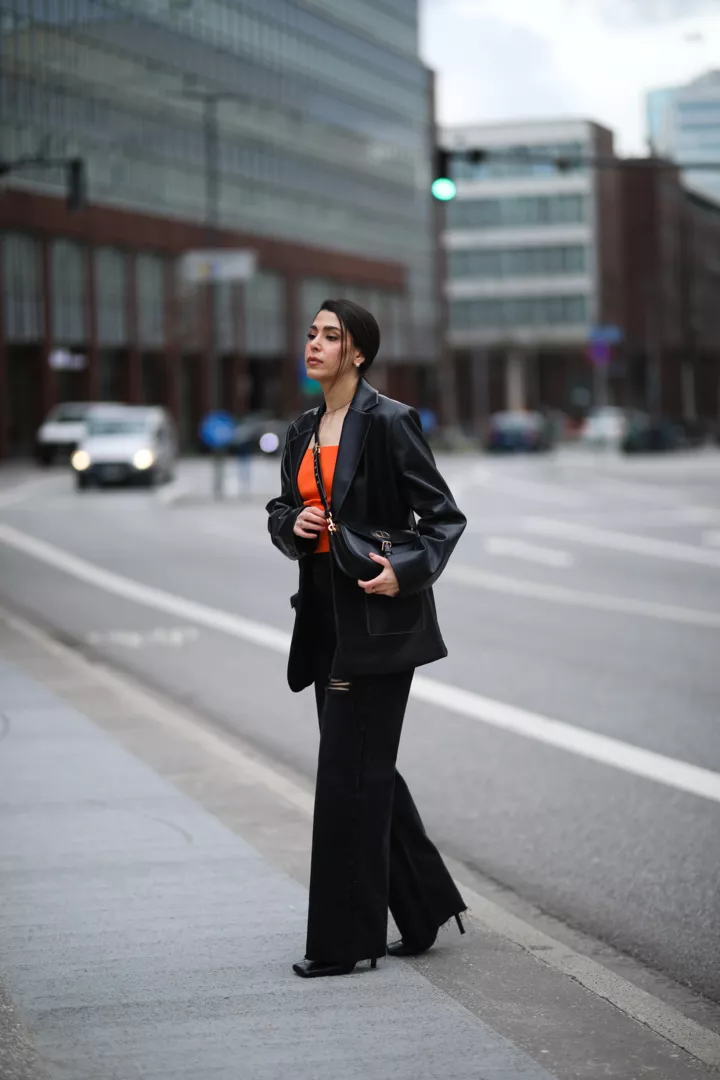 Нажмите и перетащите