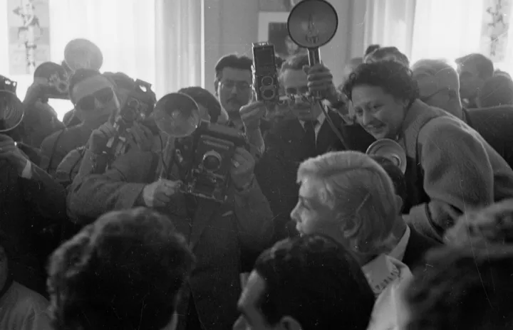 Лізабет Скотт під час Каннського кінофестивалю, 1 травня 1954 року