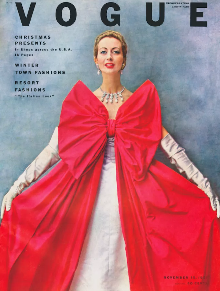 Британский Vogue, ноябрь 1951. Модель Стелла Оакс в платье Balenciaga. Фото: Cecil Beaton