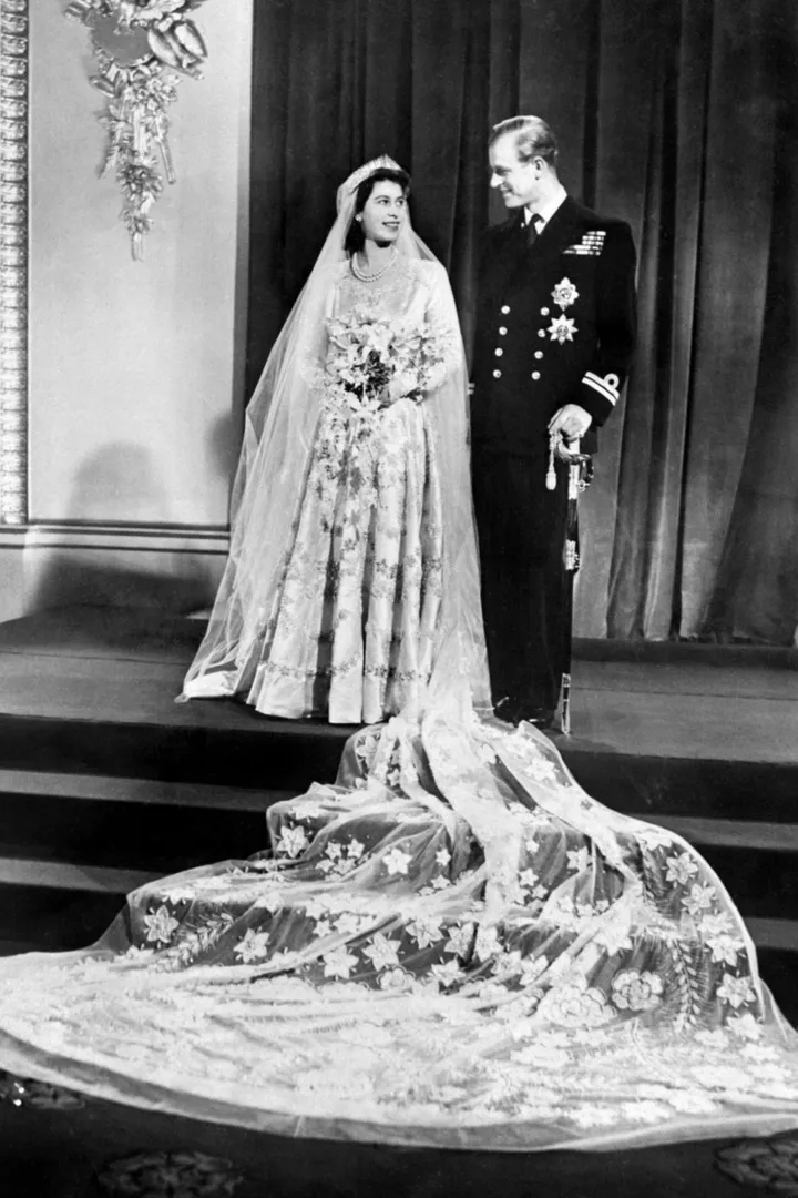 Принцесса Елизавета и Филипп Маунтбеттен в день свадьбы