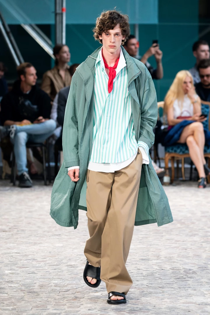 &lt;b&gt;man layering runway&lt;/b&gt;