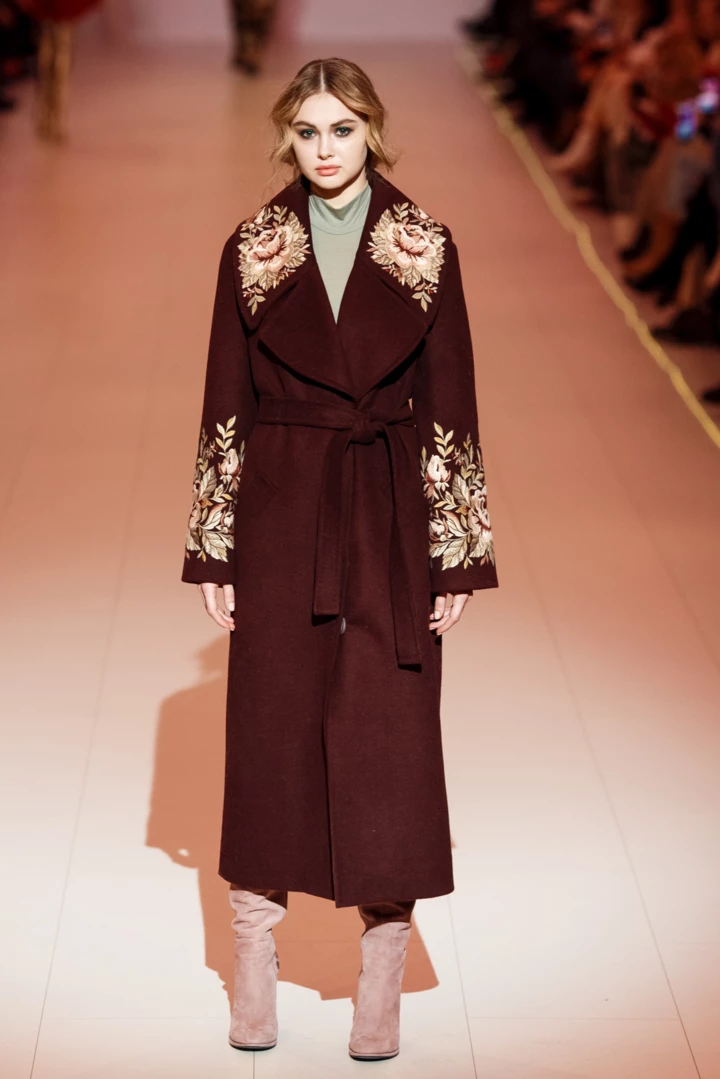 <b>диль показ</b>