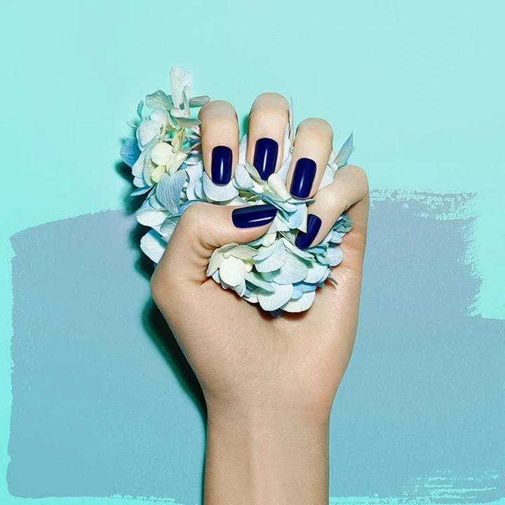 &lt;b&gt;Blue Insta Nails&lt;/b&gt;