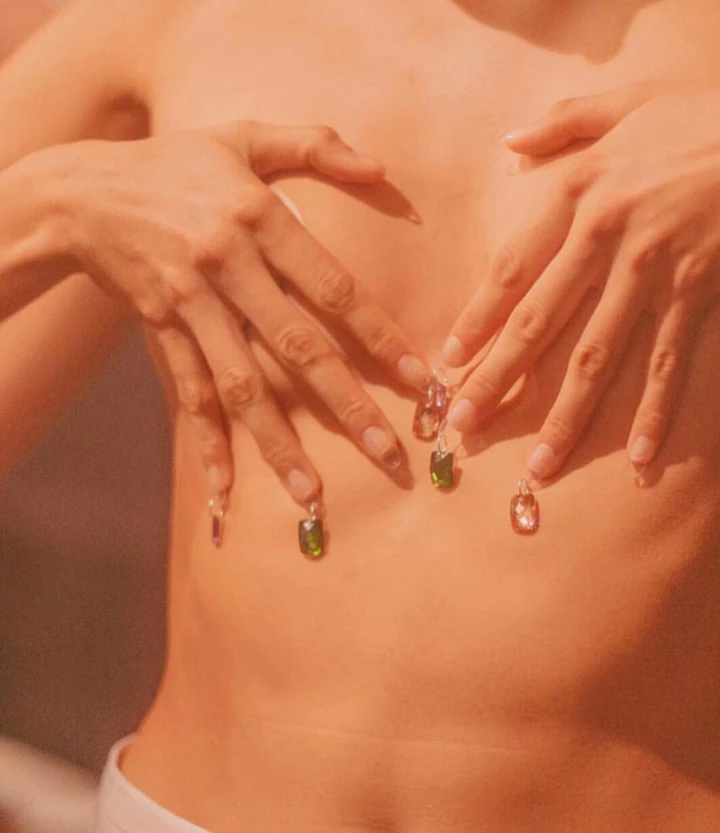 <b>праздничные ногти 2018</b>