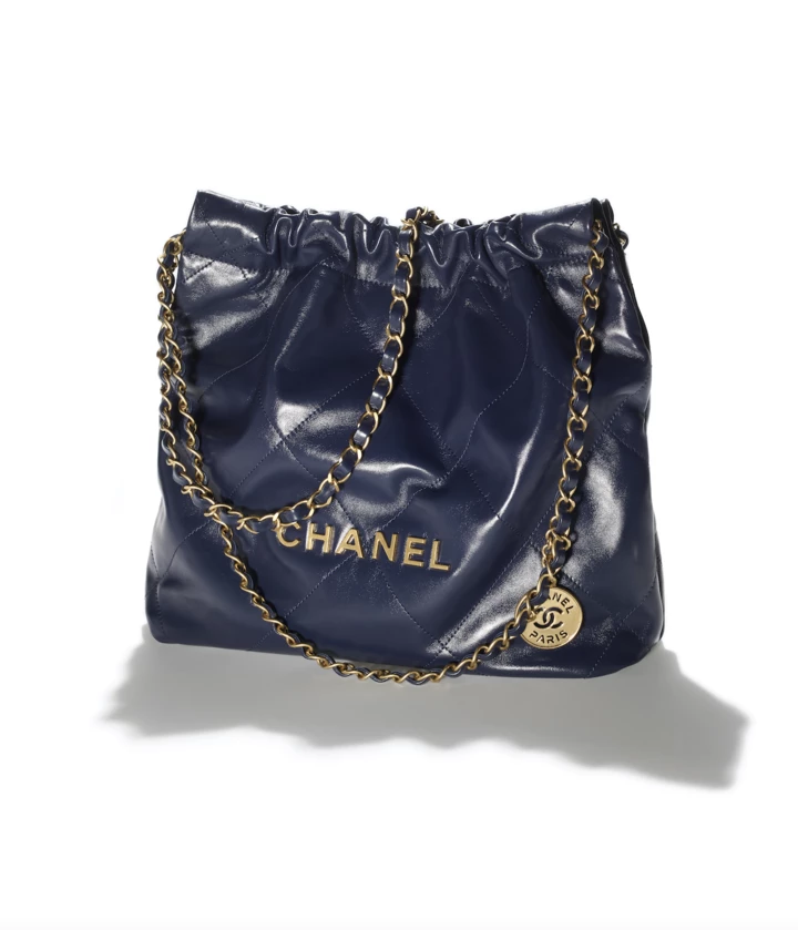 <b>Chanel 22</b>