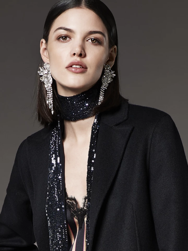 <b>лиу джо</b>